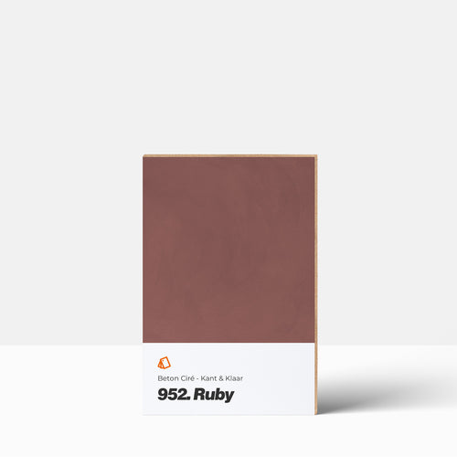Beton Ciré kleurstaal | Kant & Klaar: 952. Ruby